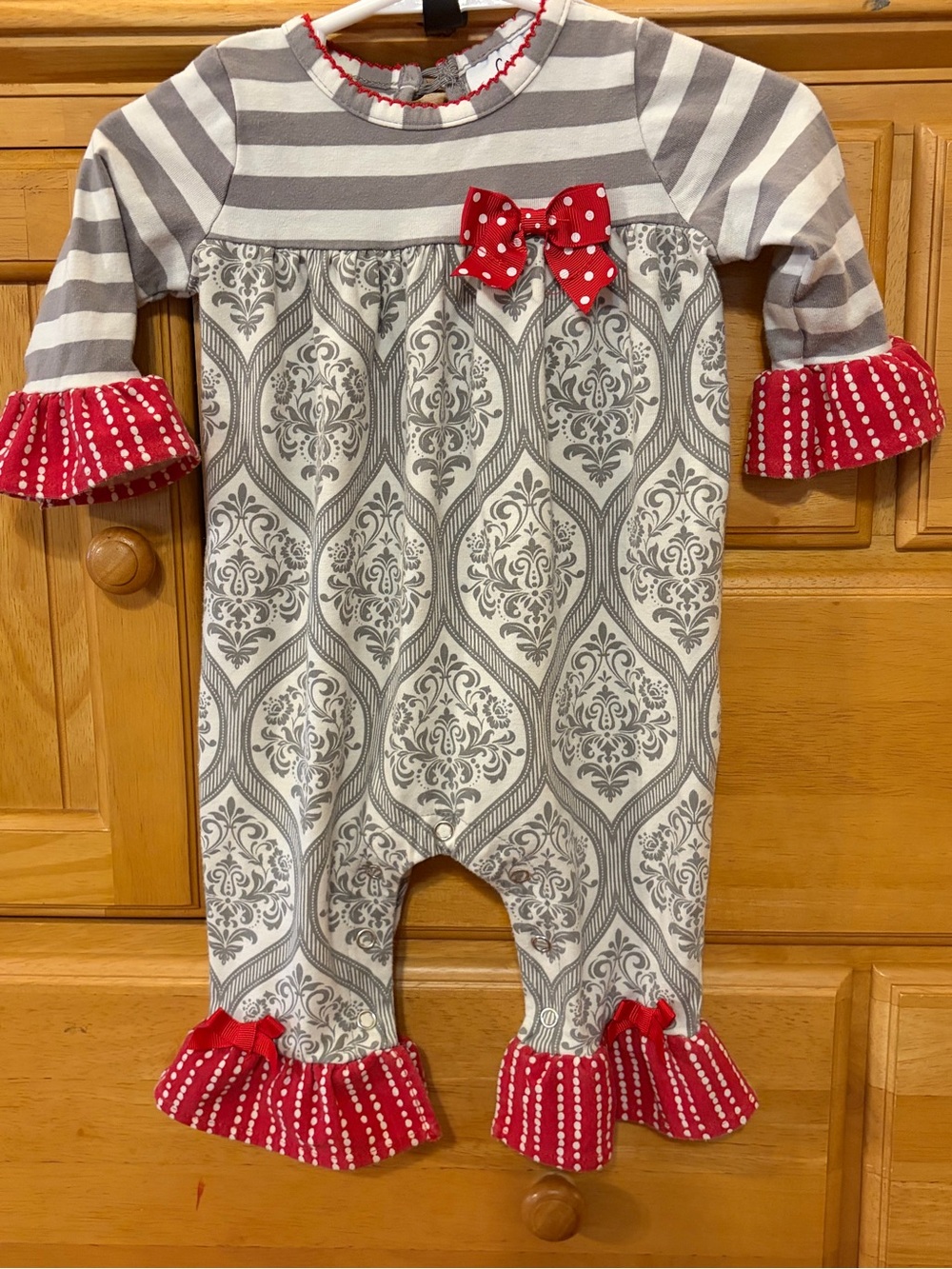 Counting Dasies Girls' Long-Sleeve Romper in Gray & White Damask Pattern 3 Month